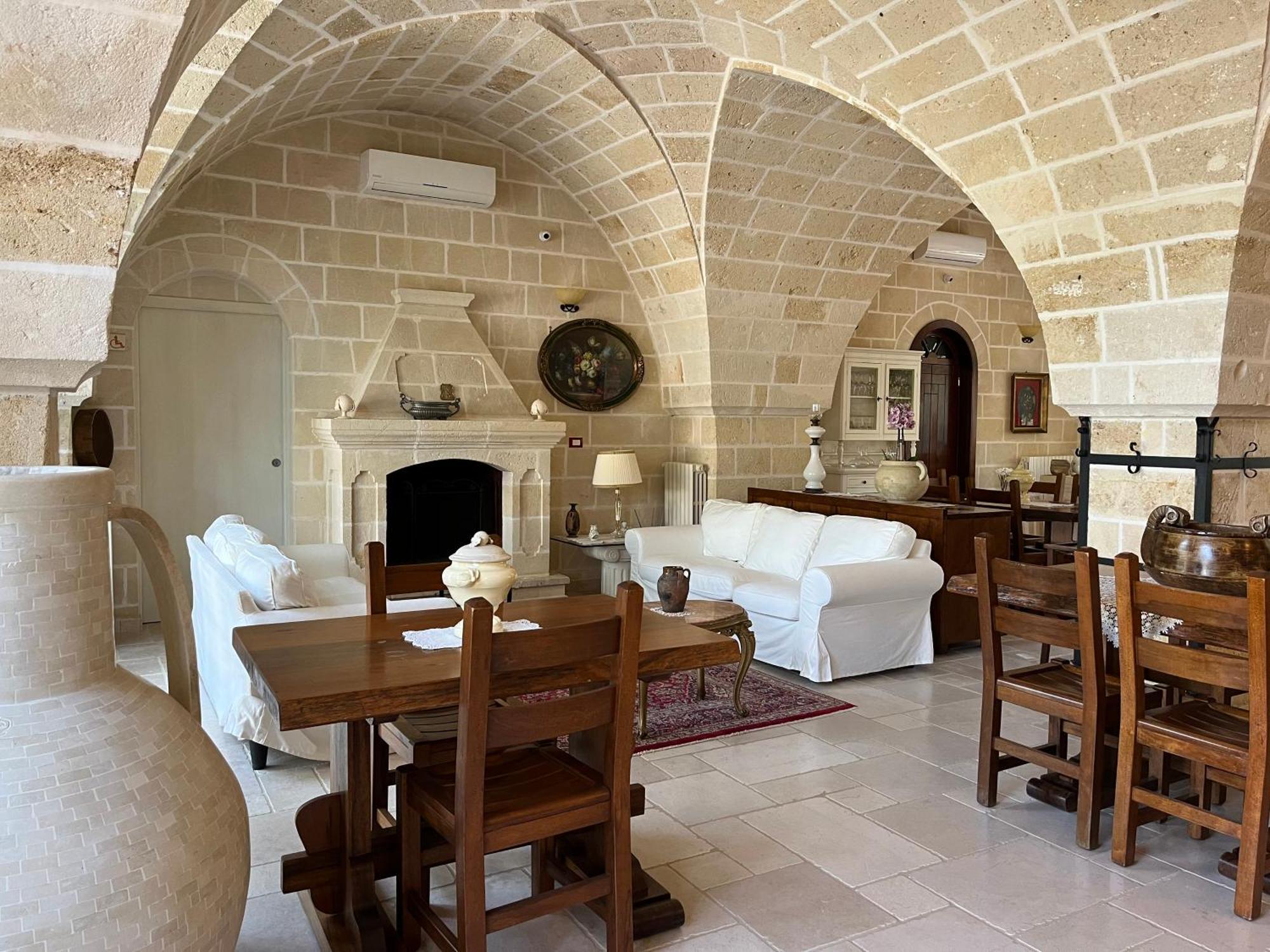 Masseria La Camardia Sava Eksteriør billede