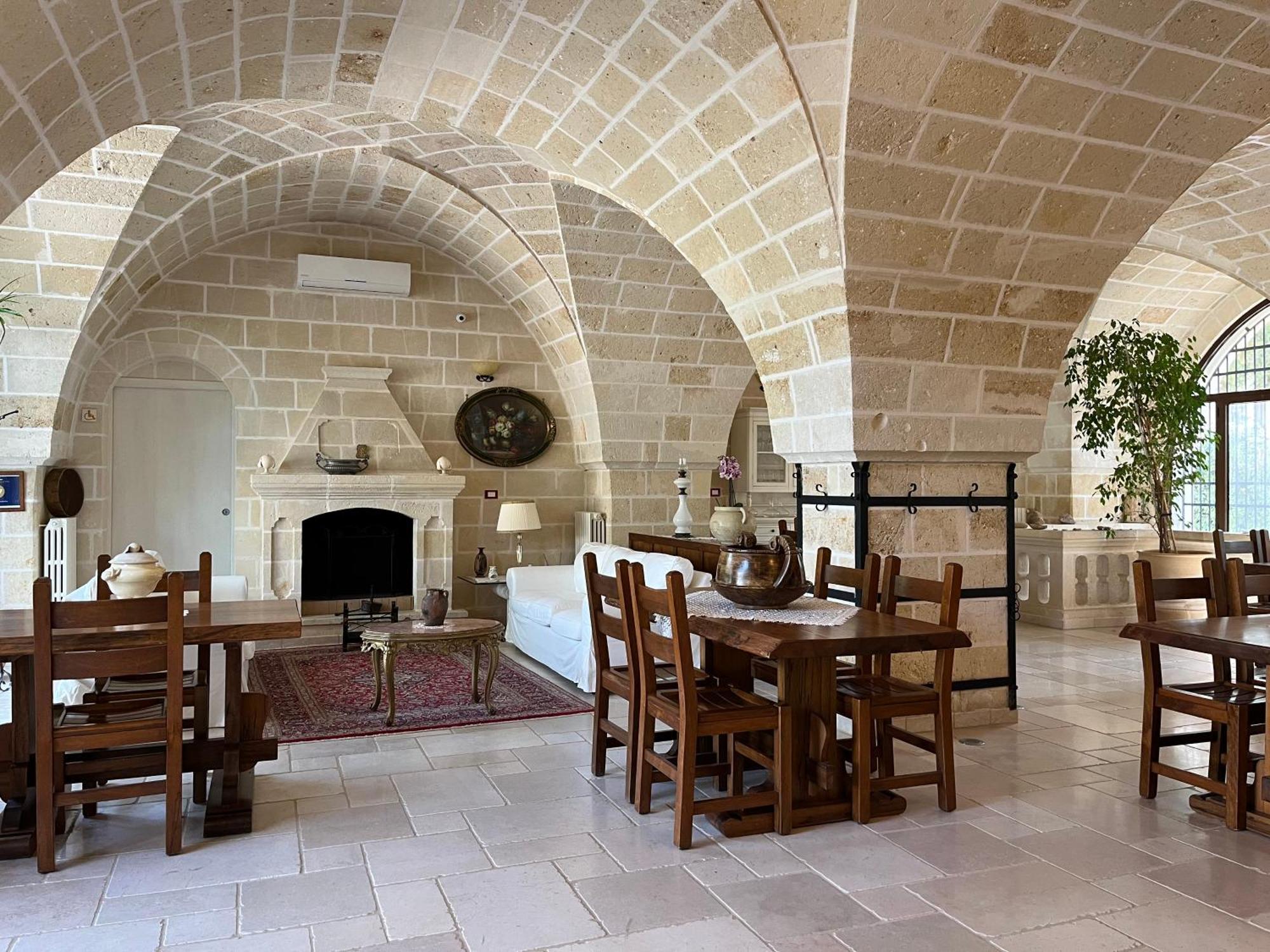 Masseria La Camardia Sava Eksteriør billede